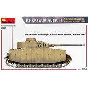 MiniArt 35337 1/35 Pz.Kpfw.IV Ausf. H Nibelungenwerk. Mid Prod. August 1943 Pz.Kpfw.IV Ausf. H NIBELUNGENWERK. MID PROD. AUGUST 1943 1:35