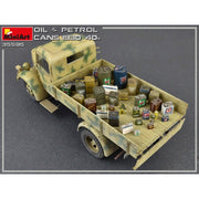 MiniArt 35595 1/35 Oil and Petrol Cans 1930-40s
