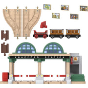 Fisher-Price HBJ82 Thomas and Friends Wooden Railway Knapford Station Passenger Pickup Playset