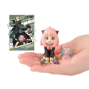 MegaHouse MH83356L G.E.M. Series Spy x Family Palm Size Anya With Gift