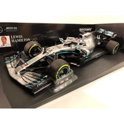 Minichamps 110190044 1/18 Mercedes AMG Petronas Formula One Team F1 W10 EQ Power 44 Lewis Hamilton 2019