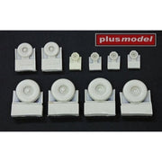 Plus Model 7053 1/72 Lockheed P-3C Orion Resin Model Kit