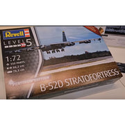 Revell 03793 1/72 B-52D Stratofortress Platinum Edition