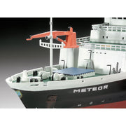 Revell 05218 1/300 German Research Vessel Meteor