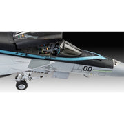 Revell 05677 1/72 Top Gun Movie 2 F-14A and F/A-18E Gift Set