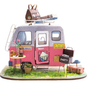 ROB164312 Robotime DIY Mini House Happy Camper