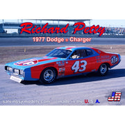 Salvinos J R 38242 1/25 Richard Petty 1977 Dodge Charger