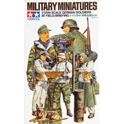 Tamiya 35212 1/35 German Soldiers At Field Briefing