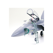 Tamiya 60312 1/32 Boeing F-15E Strike Eagle with Bunker Buster