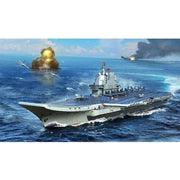 Trumpeter 1/700 PLA Navy type 002 Aircraft Carrier TR06725 9580208067254