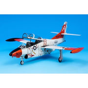 Wolfpack Design 10005 1/72 T-2C Buckeye US Navy Plastic Model Kit