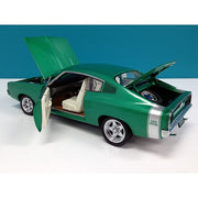 Classic Carlectables 18544 1/18 1972 E38 Custome Charger - Green Metallic Opal