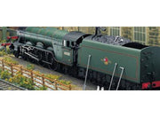 Hornby R574 OO Trackside Accessories | Metro Hobbies