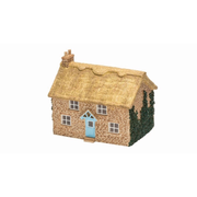 Hornby R9854 OO The County Cottage | Metro Hobbies