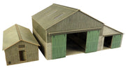 Metcalfe PO252 OO/HO Manor Barn/Cow Shed Card Kit | Metro Hobbies